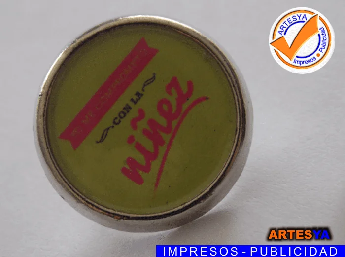 escudo de solapa impreso económico